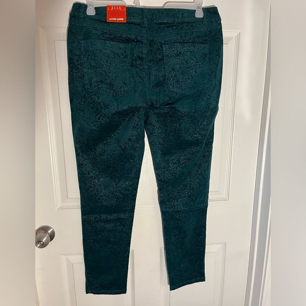 NWT ELLE Super Skinny Emerald Green Women’s Pants - Picture 2 of 11